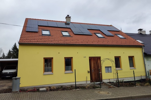 Realizace Podlesí - 9,9 kWp Solax